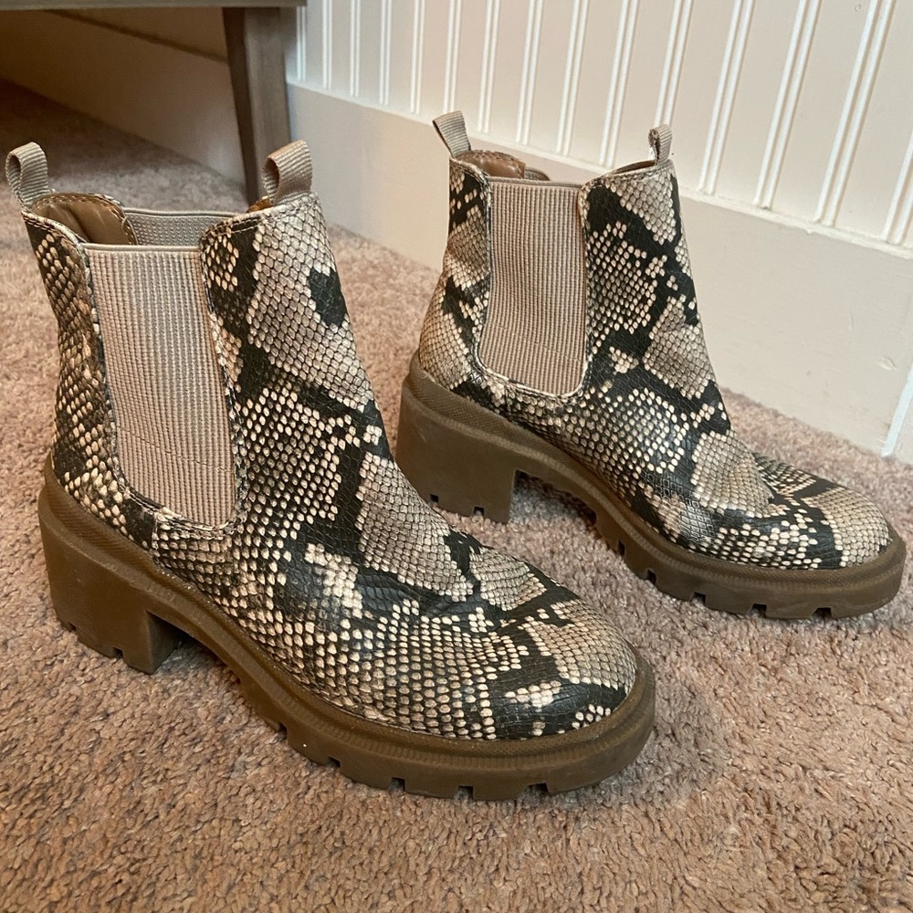 Faux snake skin Chelsea boot